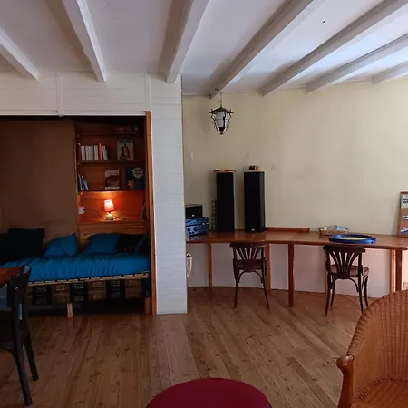 Holiday home Batisse L'entrela