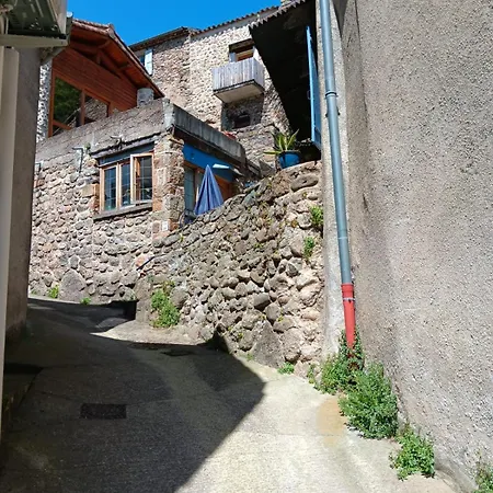 Batisse L'entrela Holiday home *