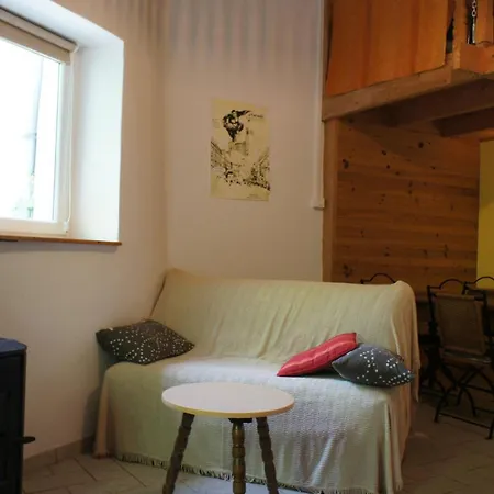 Holiday home Batisse L'entrela *