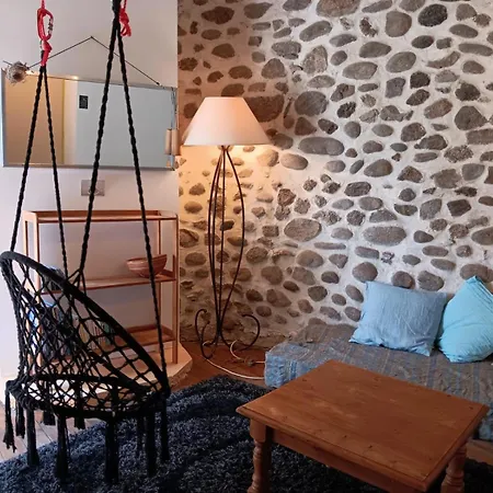 Holiday home Batisse L'entrela Dunieres-sur-Eyrieux